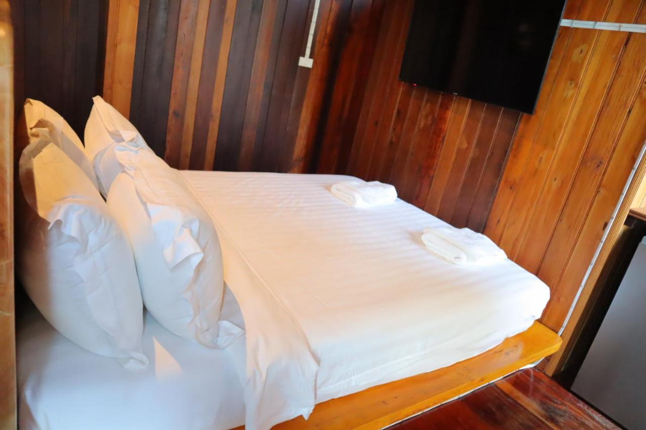 Srisanor Boutique Hotel Prachuap Khiri Khan Exterior photo