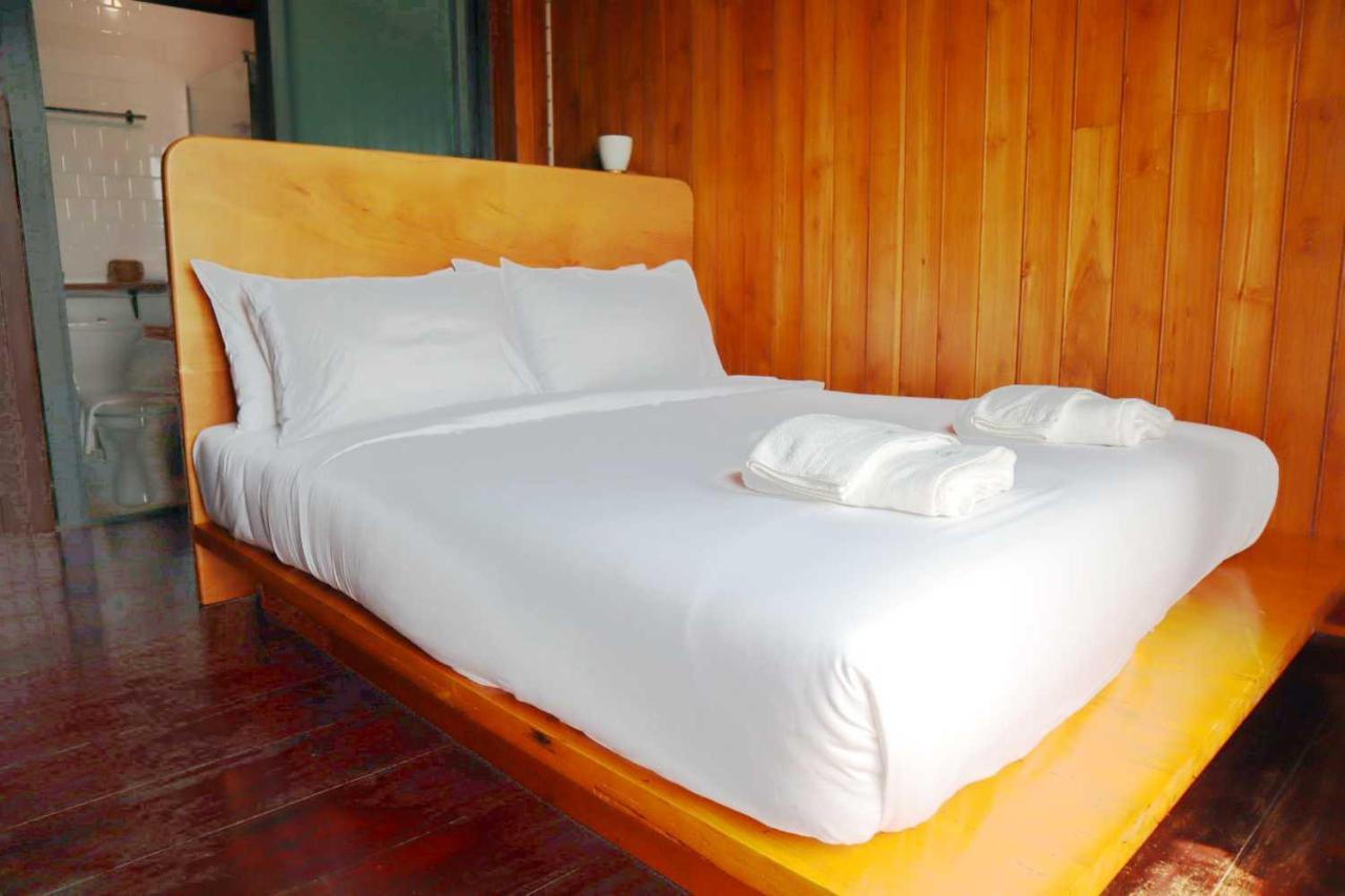 Srisanor Boutique Hotel Prachuap Khiri Khan Exterior photo